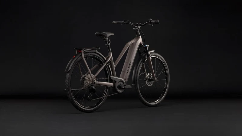Cube Kathmandu Hybrid ONE 800 Wh E-Trekkingbike Trapeze 28" cedar´n´chrome