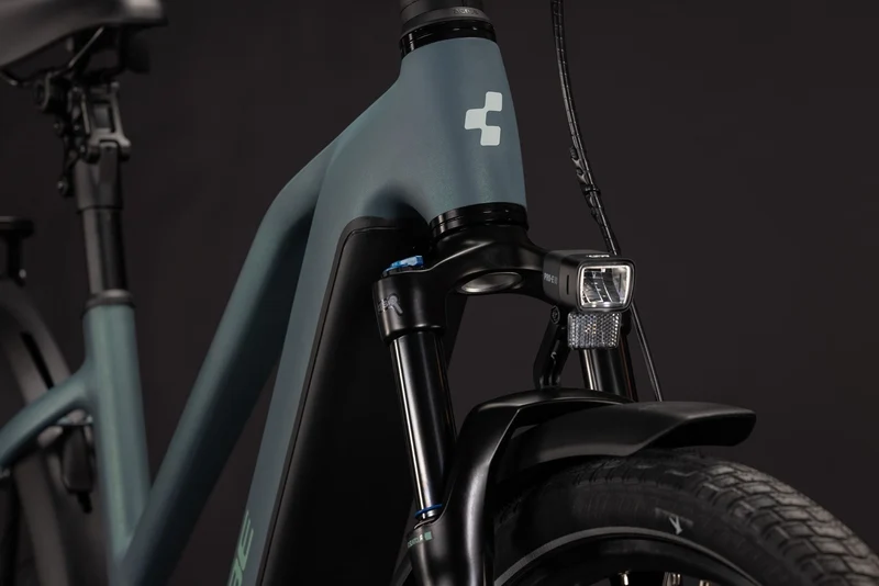 Cube Touring Hybrid Deluxe SLX 800 Wh E-Trekkingbike Trapeze 28" greengranit´n´green