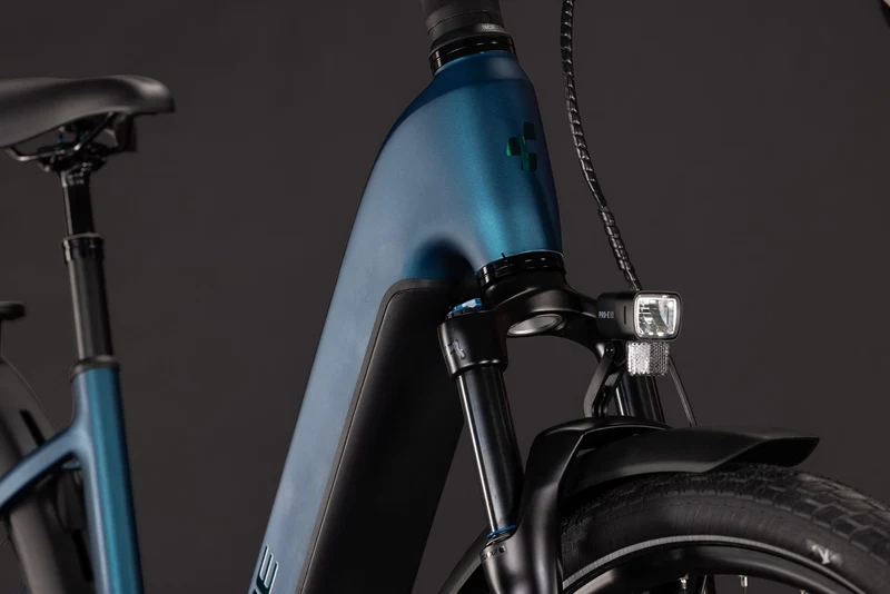Cube Touring Hybrid Pro 800 Wh E-Trekkingbike Easy Entry 28" electricblue´n´prizm