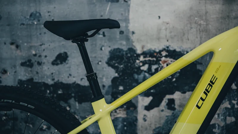 Cube Reaction Hybrid Race 800 Wh E-Bike Hardtail Diamant bananasplit´n´black