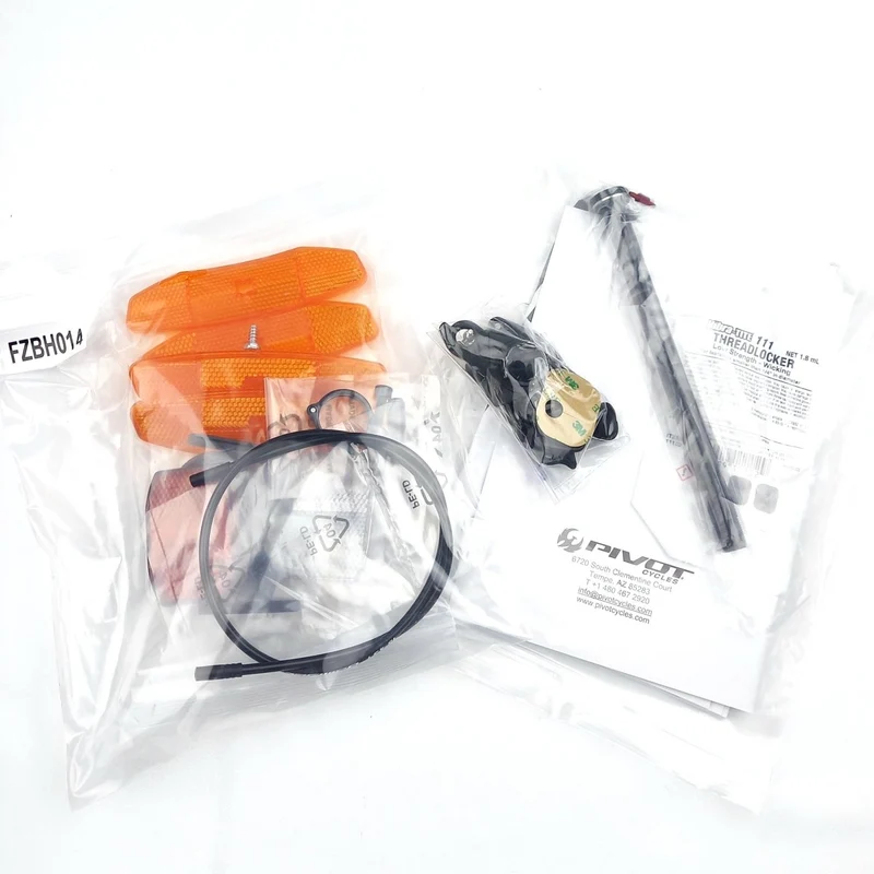 PIVOT Mach 4 SL V2 Carbon Rahmen inkl. FOX DPS Factory Remote Dämpfer (Größe S)