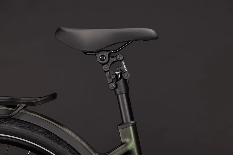 Cube Kathmandu Hybrid EXC 800 Wh E-Trekkingbike Easy Entry 28" stellar´n´chrome
