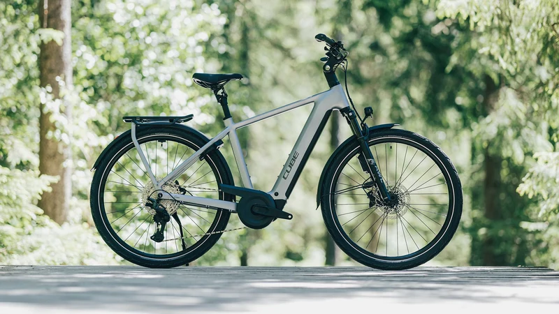 Cube Kathmandu Hybrid EXC 800 Wh E-Trekkingbike Diamant 28" slategrey´n´chrome