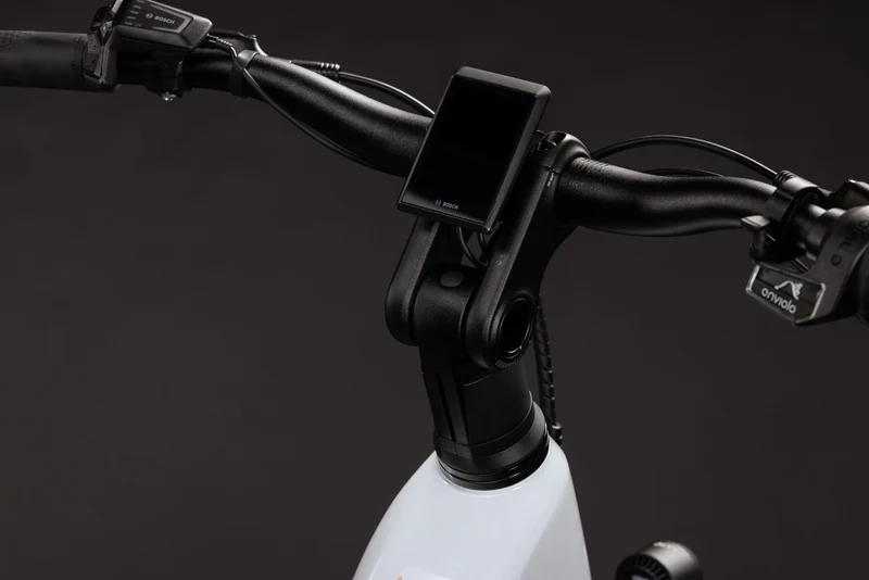 Cube Kathmandu Hybrid Deluxe Pro 800 Wh E-Trekkingbike Easy Entry 28" metallicwhite´n´chrome