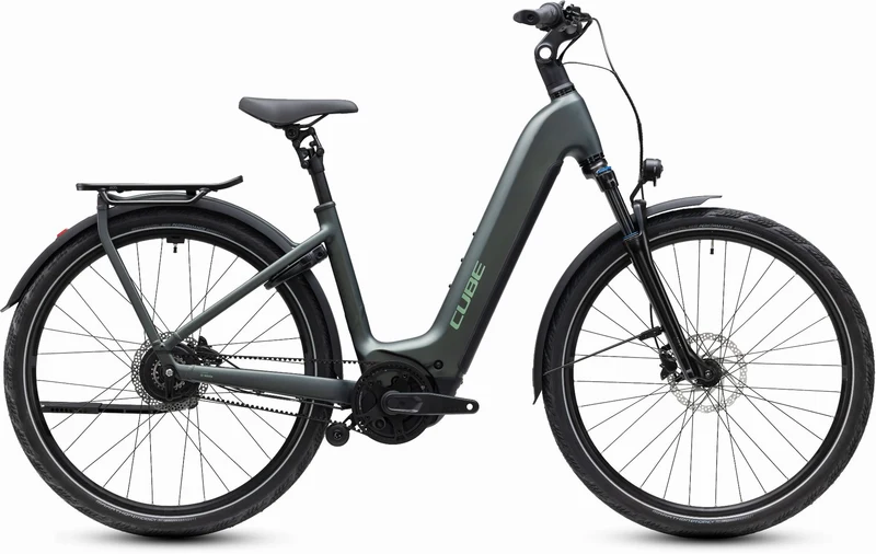 Cube Kathmandu Hybrid Deluxe Pro 800 Wh E-Trekkingbike Easy Entry 28" blackforest´n´chrome