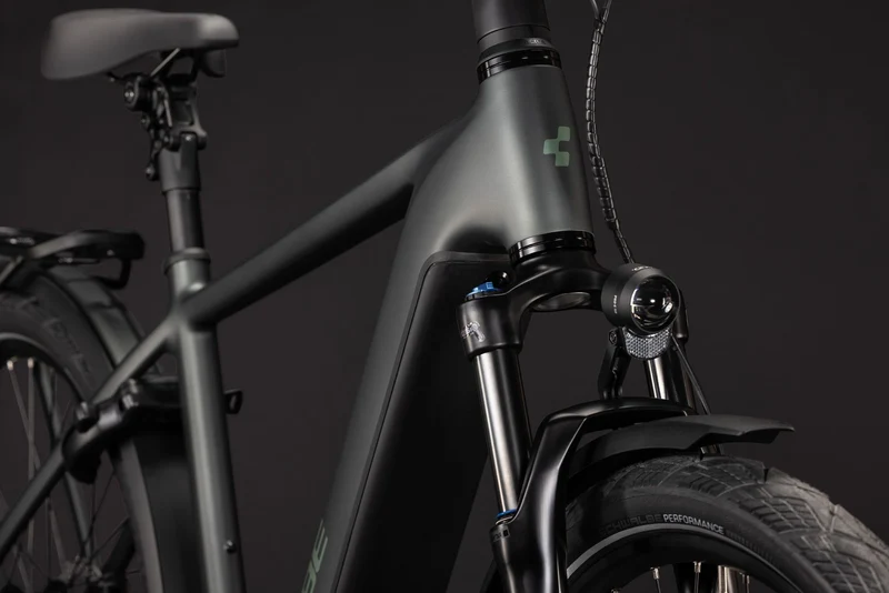 Cube Kathmandu Hybrid Deluxe Pro 800 Wh E-Trekkingbike Diamant 28" blackforest´n´chrome