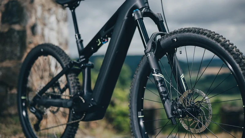 Cube Stereo Hybrid ONE44 HPC Race 800 Wh E-Bike Fully coal´n´green