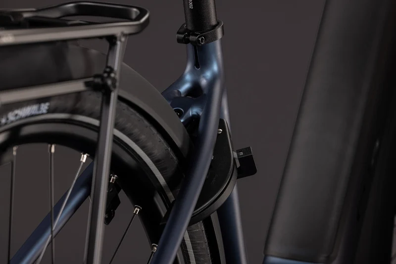 CUBE Supreme Hybrid Deluxe ONE 600 navyblack´n´black