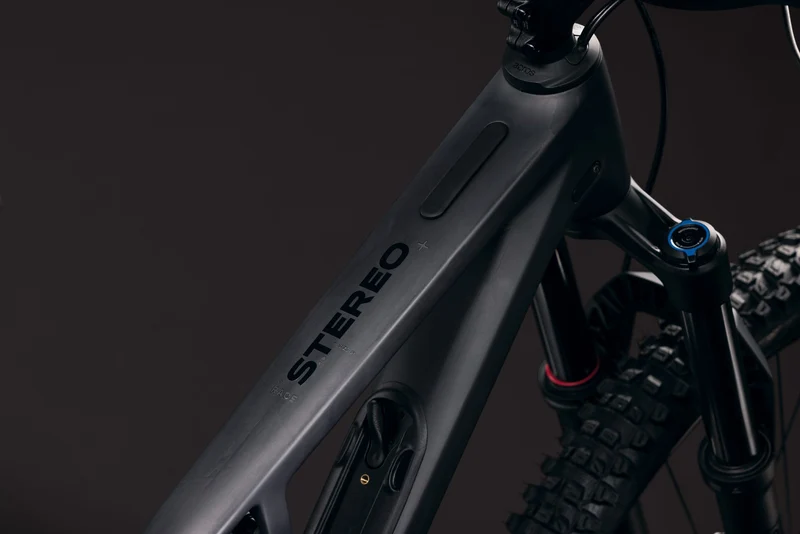 CUBE Stereo HPC RACE carbon´n´black