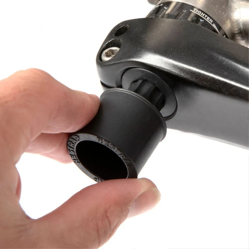 Support d'éclairage pour œillets filetés M5 Restrap Light Mount