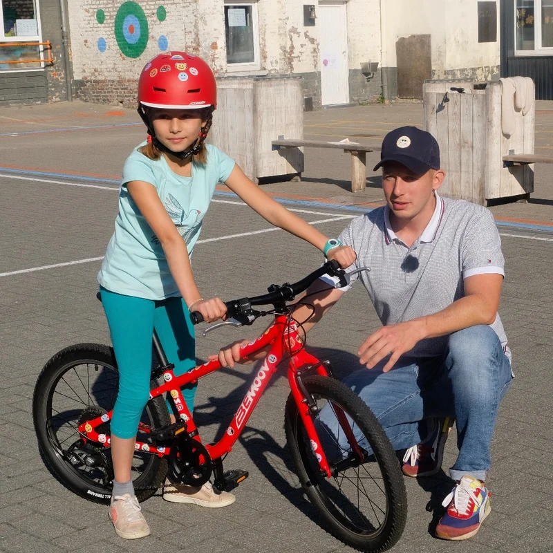 Vélo enfant 4-6 ans — 16 pouces M16 Bemoov