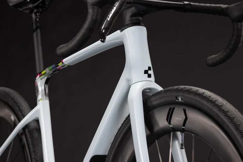 CUBE Nuroad C:62 SLT glacier´n´magenta