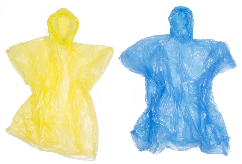 Einweg-Poncho-Mix – Farben Gelb und Blau, Material PE, kompakt