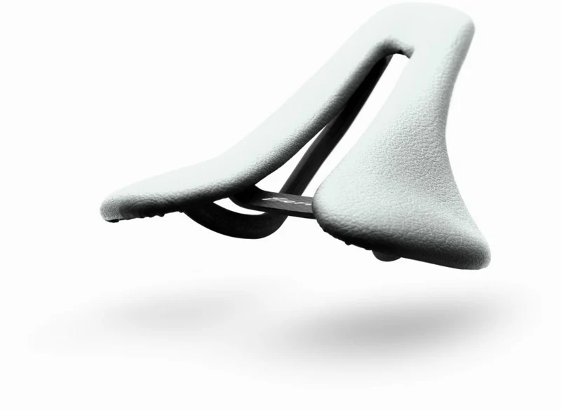 Berk Composites Lupina Short Carbon-Sattel silver 132 mm