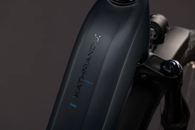 CUBE Kathmandu Hybrid Pro 800 coal´n´black