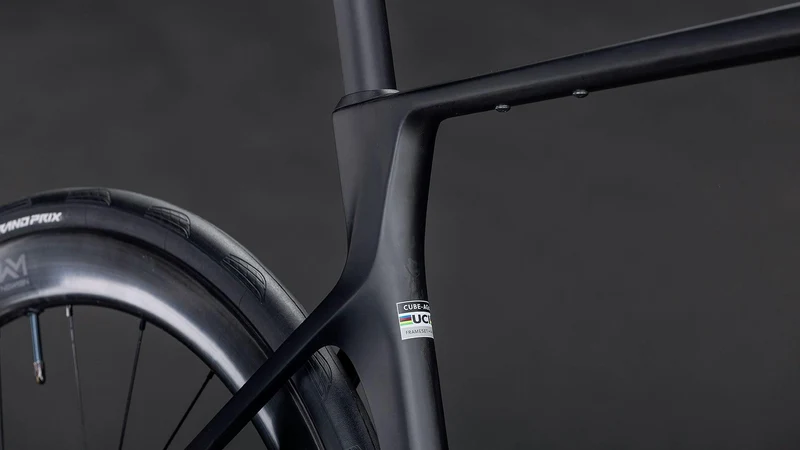 CUBE Agree C:62 Pro blackline