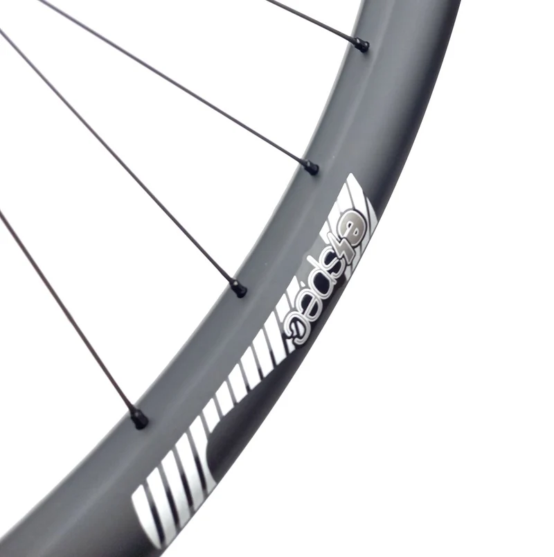 E*Thirteen Carbon Hinterrad e-spec RACE 27,5 Zoll Boost 6-Loch Microspline Laufrad