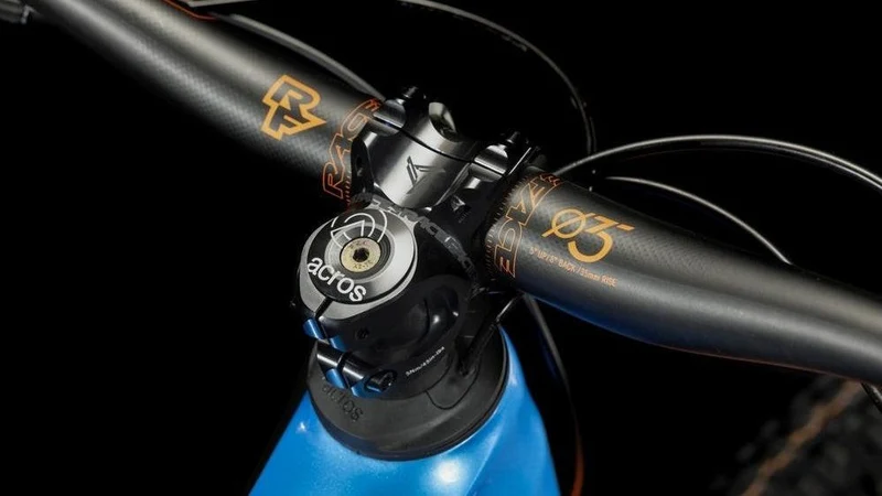 CUBE Stereo ONE77 C:68X SLX actionteam
