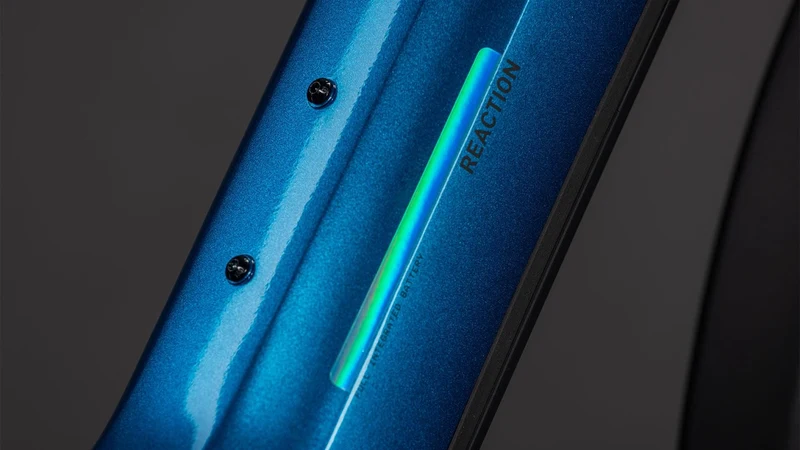 CUBE Reaction Hybrid Performance 600 FE electricblue´n´dazzle