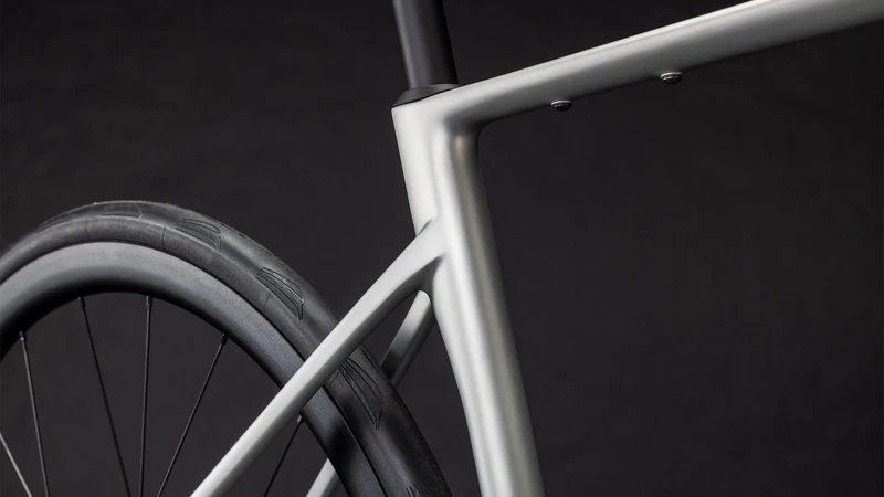 CUBE Attain C:62 SLX sleekgrey´n´prism