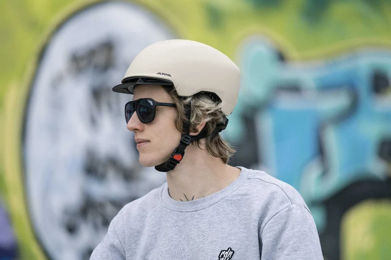 Alpina Idol Helm mojave-sand matt