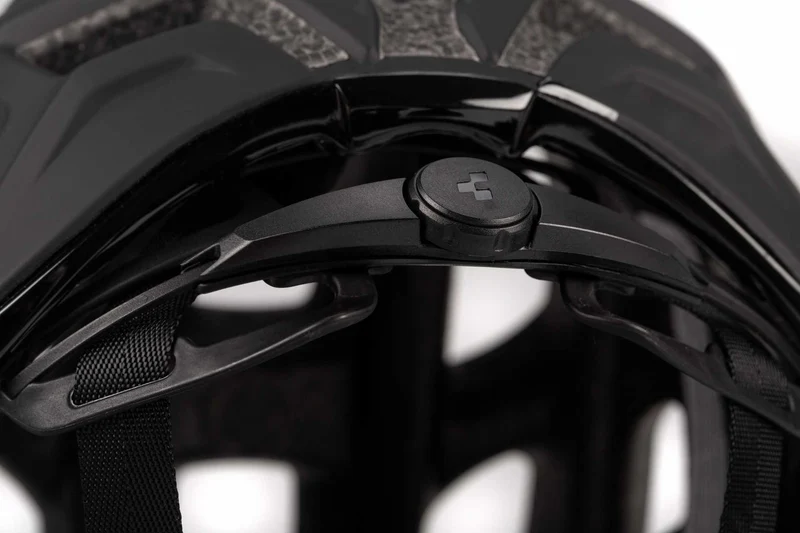 Cube Helm Road Race black