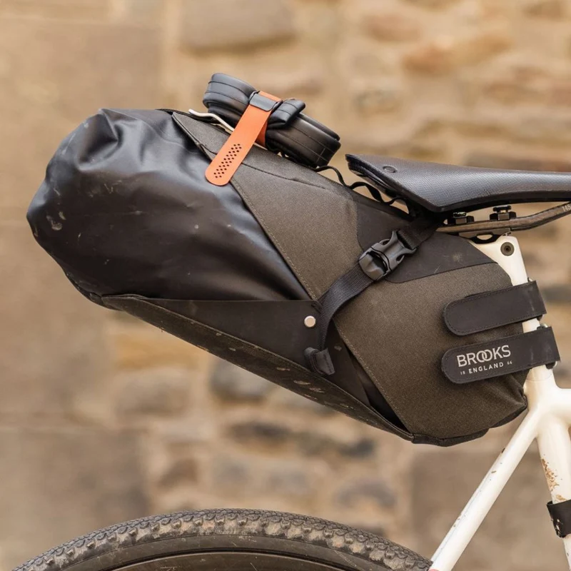 Sacoche de selle vélo Brooks étanche pour bikepacking 8L Scape
