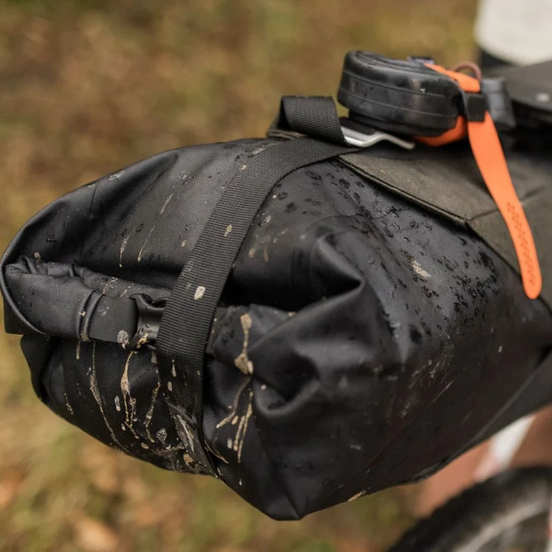 Sacoche de selle vélo Brooks étanche pour bikepacking 8L Scape