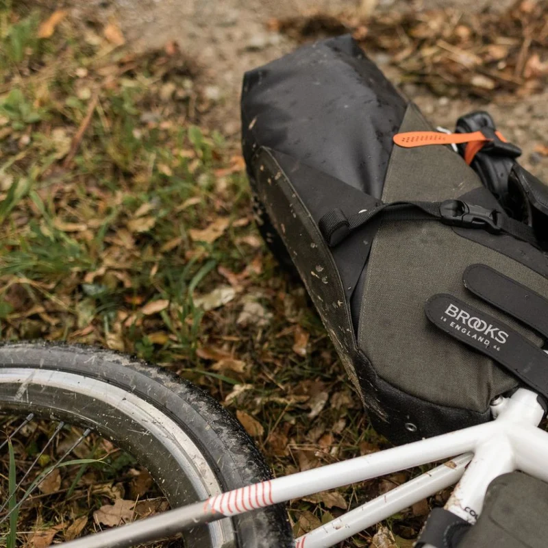 Sacoche de selle vélo Brooks étanche pour bikepacking 8L Scape
