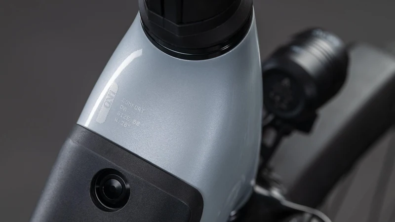 CUBE Supreme Hybrid Comfort ONE 600 foggrey´n´reflex