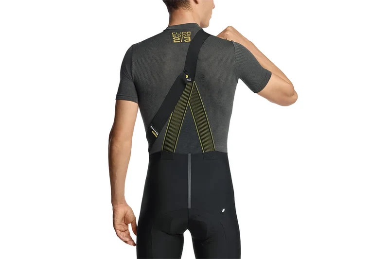 Assos Spring Fall 2/3 Skin Short Sleeve Base Layer P1