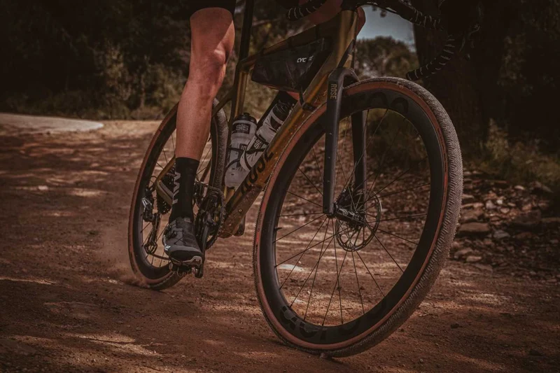Schwalbe G-One RS Evo Super Race V-Guard Evolution Line, TLE, Faltreifen 28" Addix Race transparent sidewall
