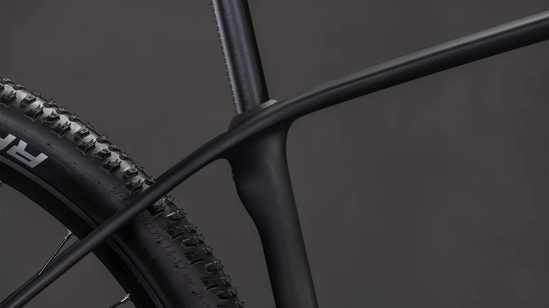 CUBE Reaction C:62 Pro blackline