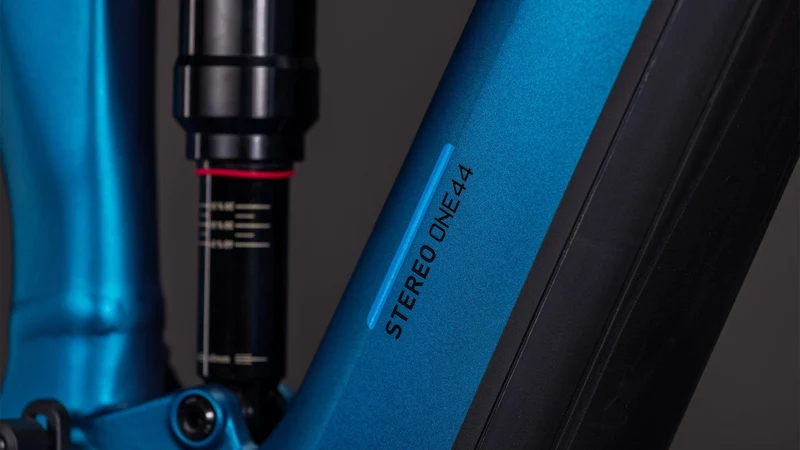 CUBE Stereo Hybrid ONE44 EX 800 electricblue´n´blue