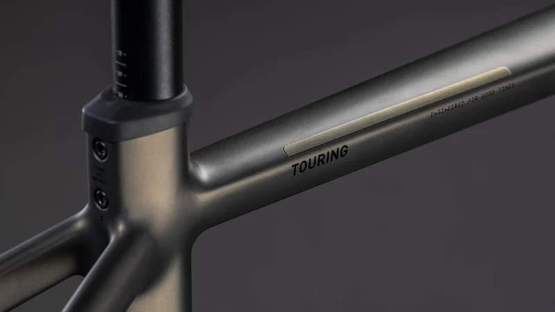 CUBE Touring Hybrid Comfort SLX 800 charcoal´n´chrome
