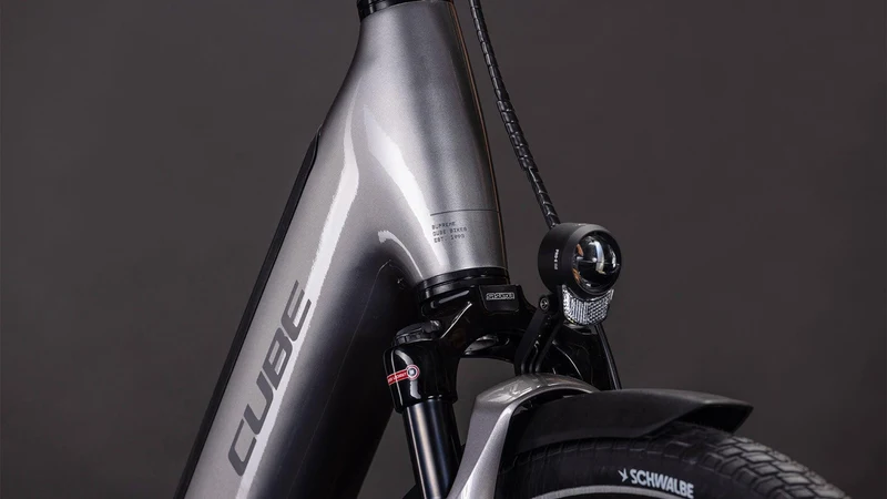 CUBE Supreme Hybrid Deluxe Pro 600 quicksilver´n´grey