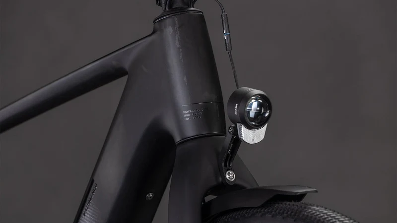 CUBE Kathmandu Hybrid C:62 SLX 400X liquidblack´n´bluedust