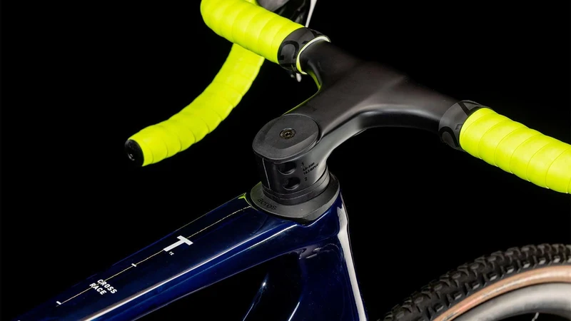 CUBE Cross Race C:68X TE liquidblue´n´flashyellow