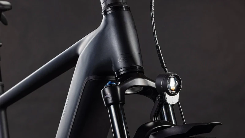 CUBE Kathmandu Hybrid Pro 800 coal´n´black