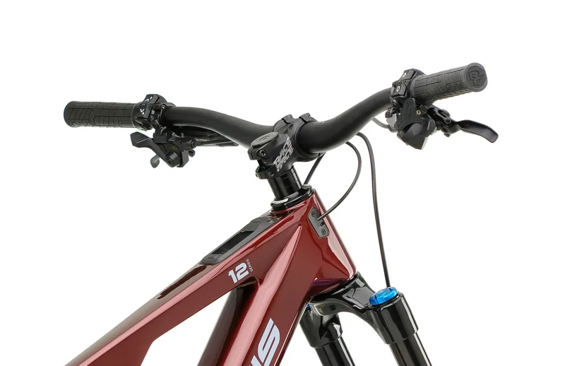 Crussis e-Full 12.11 600 red/black 2026