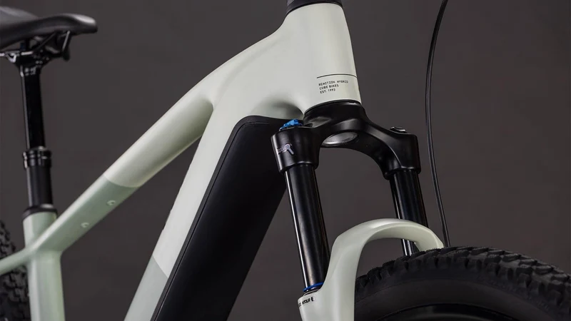 CUBE Reaction Hybrid Pro 800 desertstone´n´driedherbs