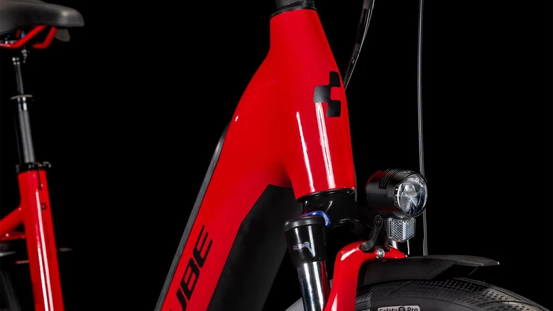 CUBE Supreme Hybrid Comfort Pro 625 firered´n´black