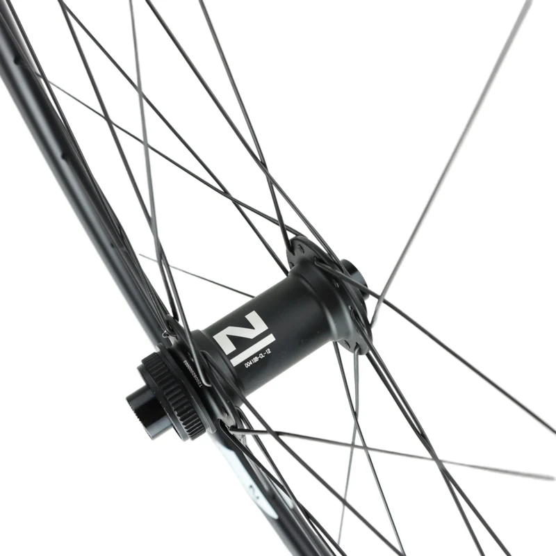 Novatec 30 Thirty Disc Vorderrad 12x100 mm Centerlock Tubeless