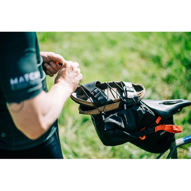 Sacoche de selle bikepacking Zefal Z Adventure R17L