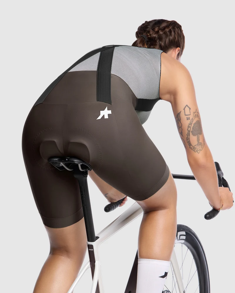 Assos Kurze Radhose Uma GT S11 Damen Wild Brown