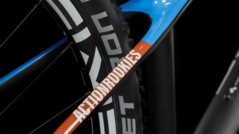 Cube Elite 240 C:62 Pro Kinderrad 24" carbon´n´blue´n´red