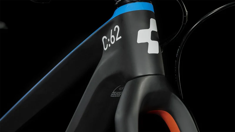 Cube Elite 240 C:62 Pro Kinderrad 24" carbon´n´blue´n´red