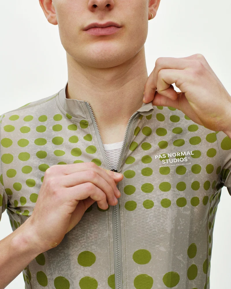 Pas Normal Studios Essential Kurzarm Trikot Herren Punkt Bone