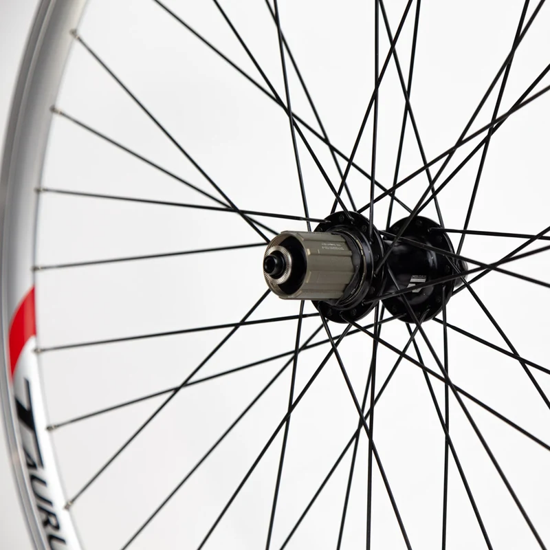 Roue arrière vélo de route 700 cassette 7/9 vitesses Remerx