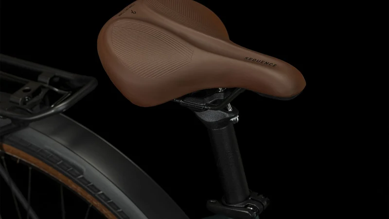 Cube Touring Hybrid One 500 Wh E-Bike Easy Entry 28" darkgreen´n´green